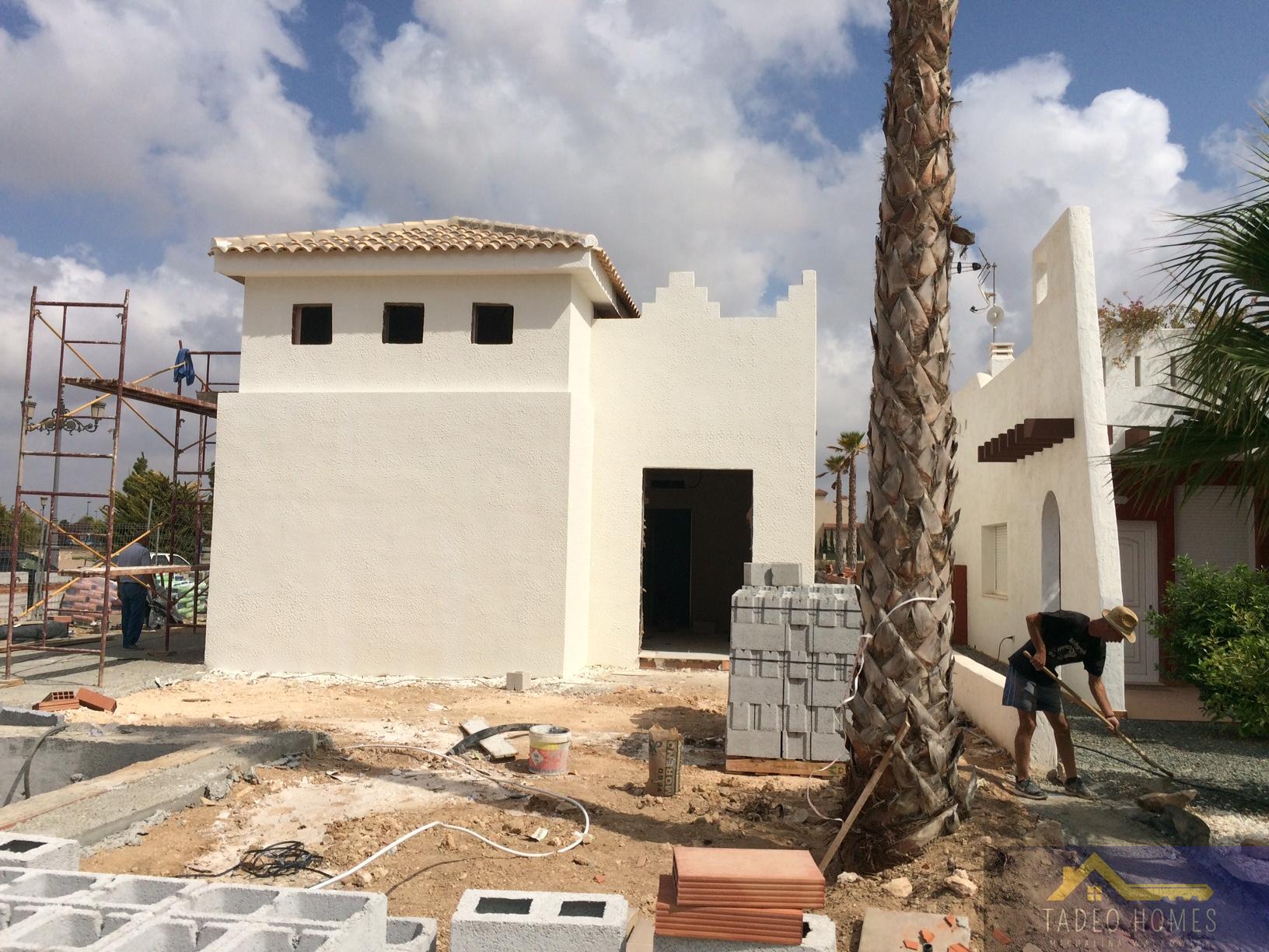 Venta de villa en Los Alcázares