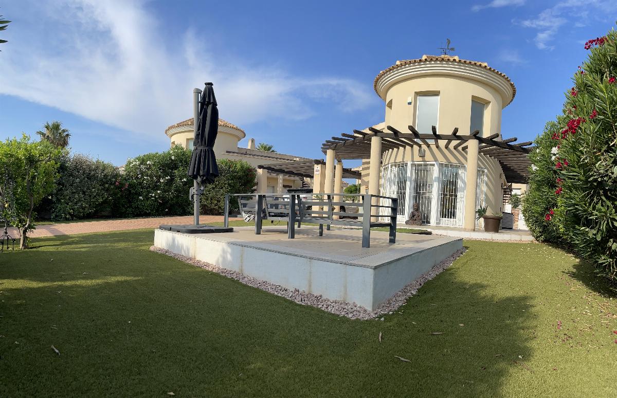 Venta de villa en Gea y Truyols