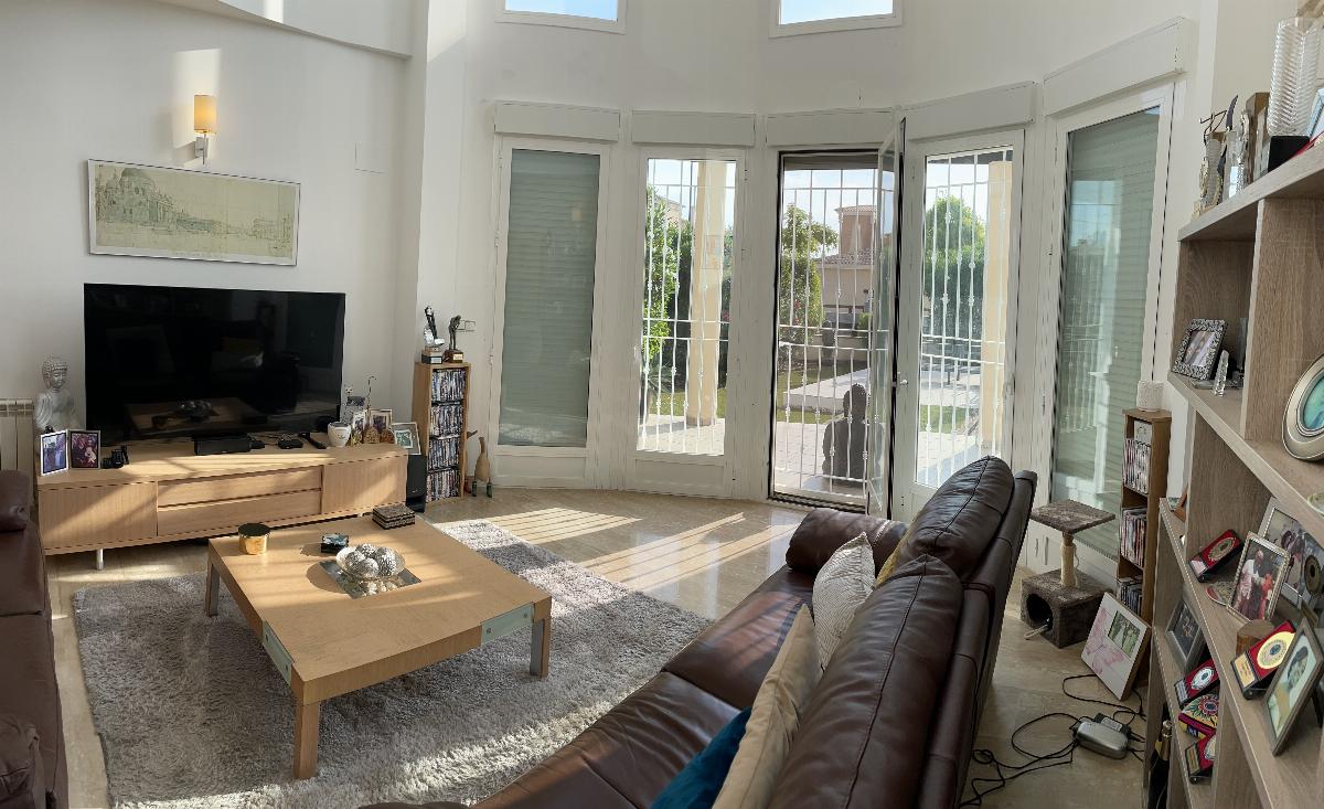 Venta de villa en Gea y Truyols