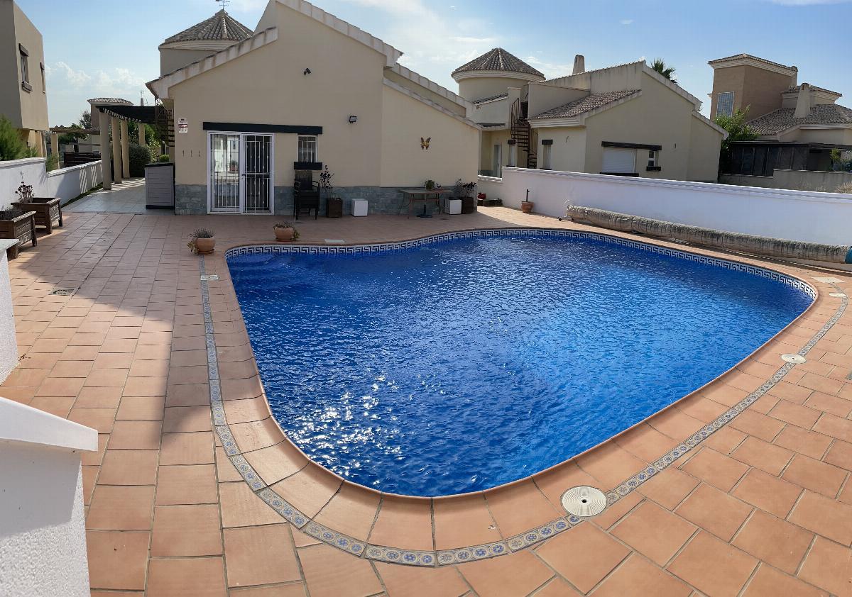 Venta de villa en Gea y Truyols