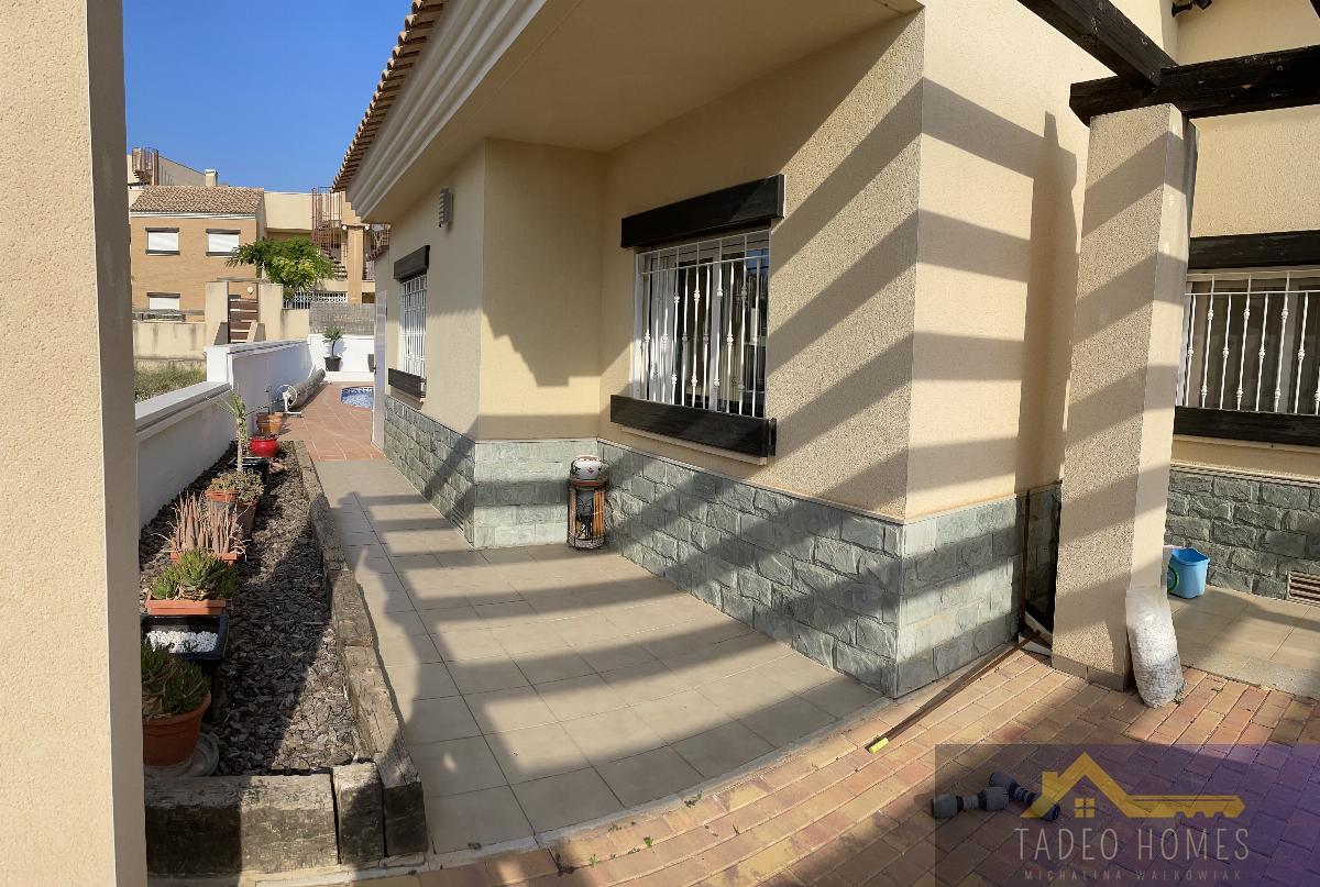 Venta de villa en Gea y Truyols