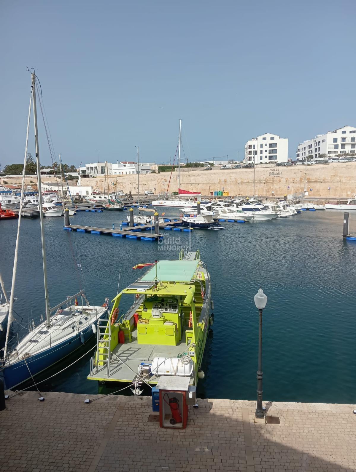 For sale of apartment in Mahón