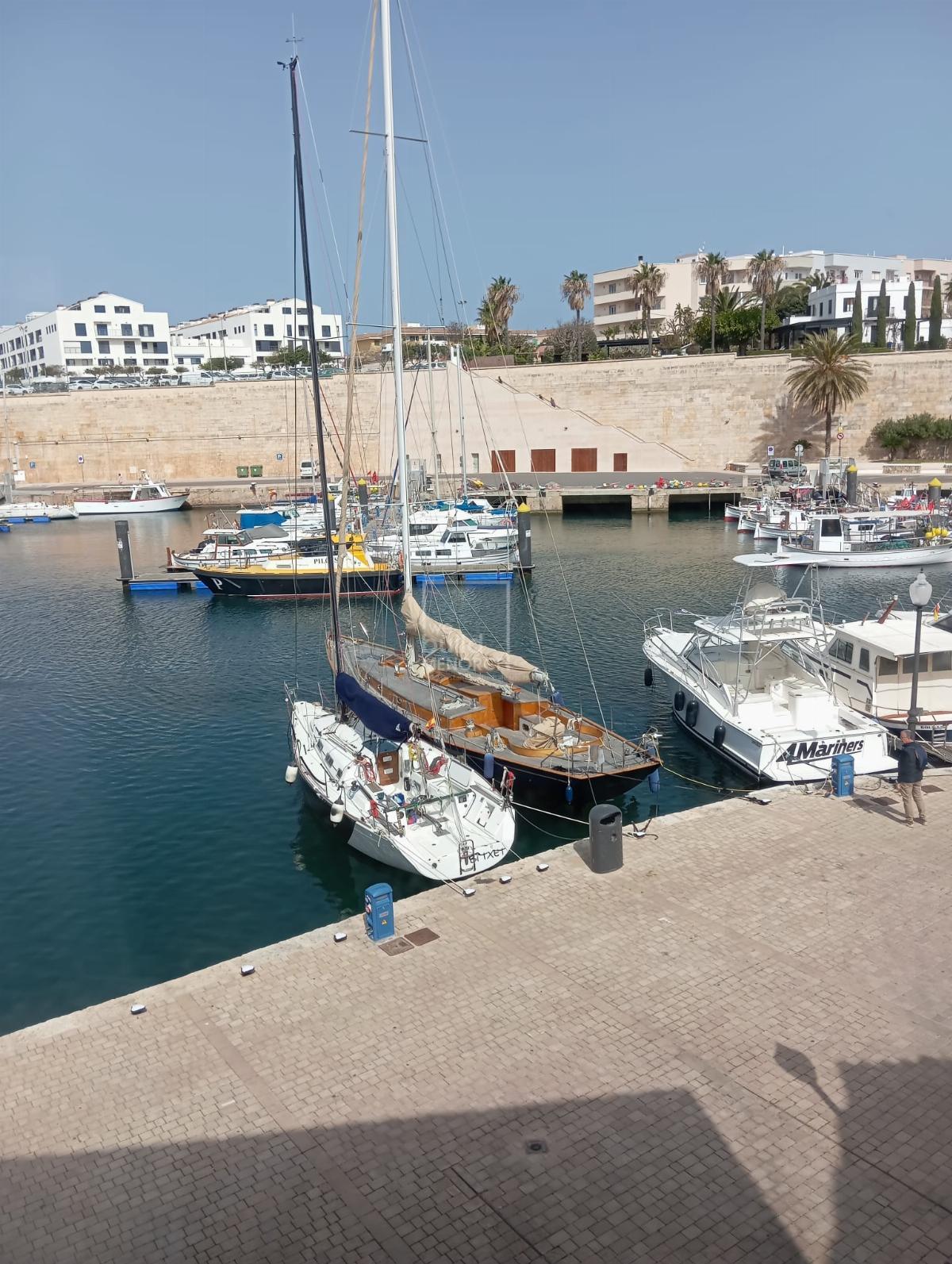 For sale of apartment in Mahón