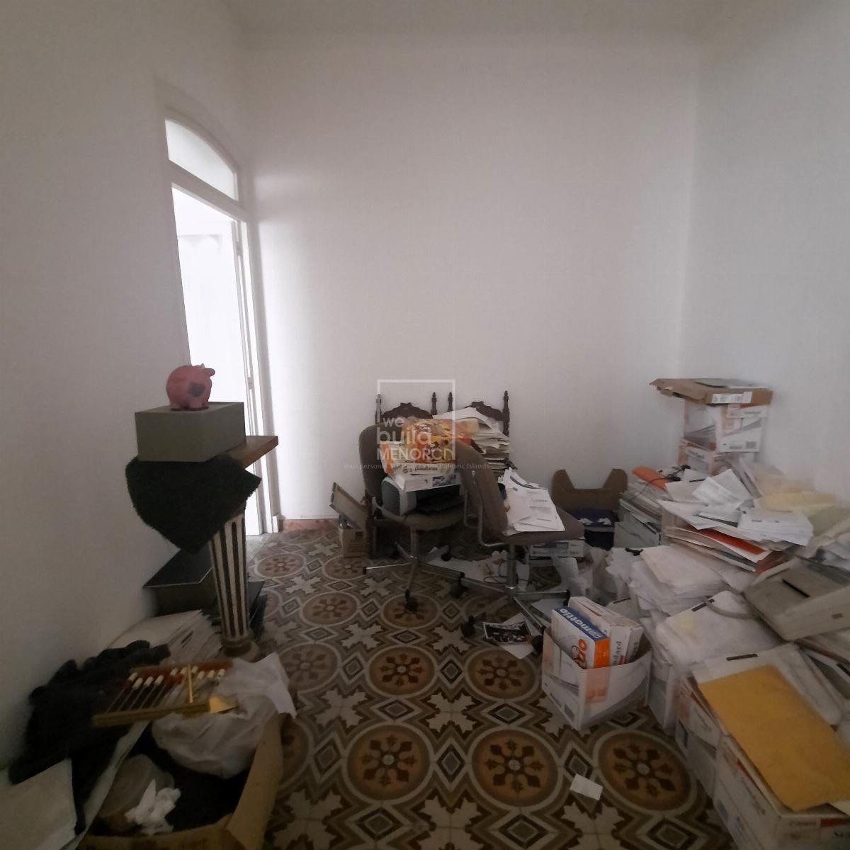 For sale of house in Mahón