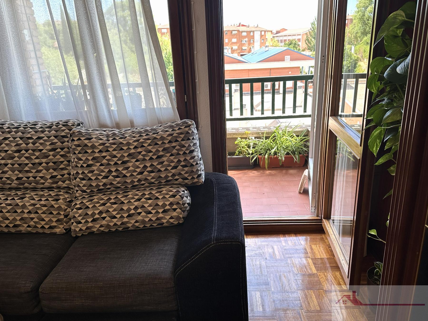 For rent of flat in Cuenca