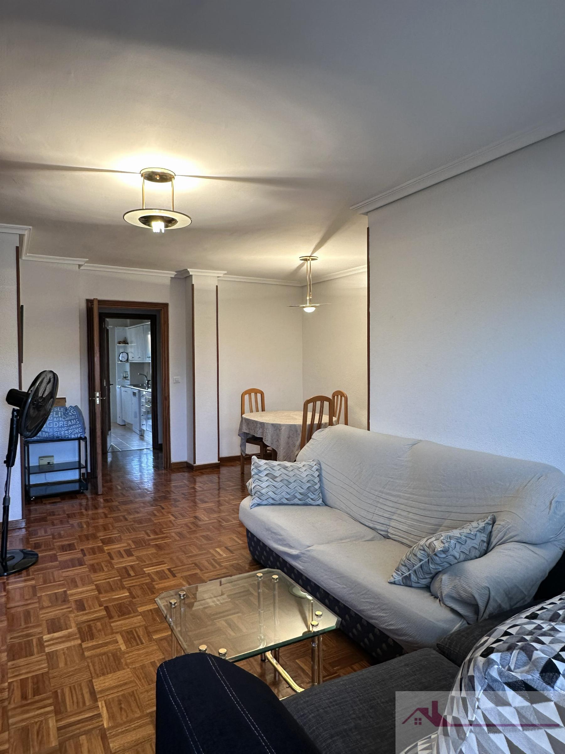 For rent of flat in Cuenca
