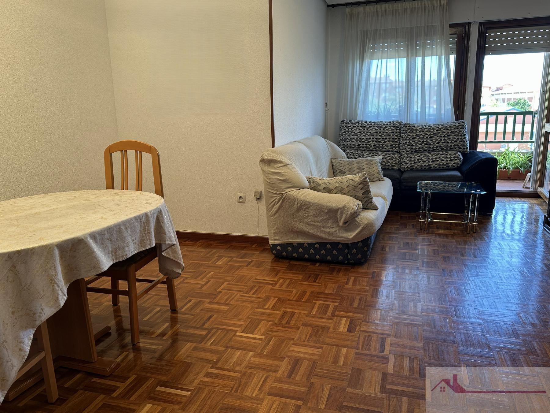For rent of flat in Cuenca