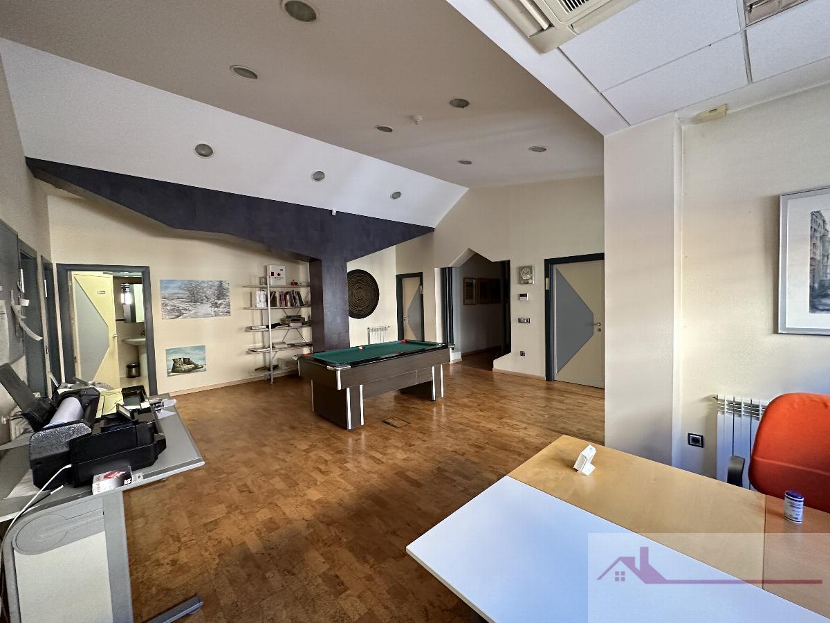 Venta de oficina en Cuenca