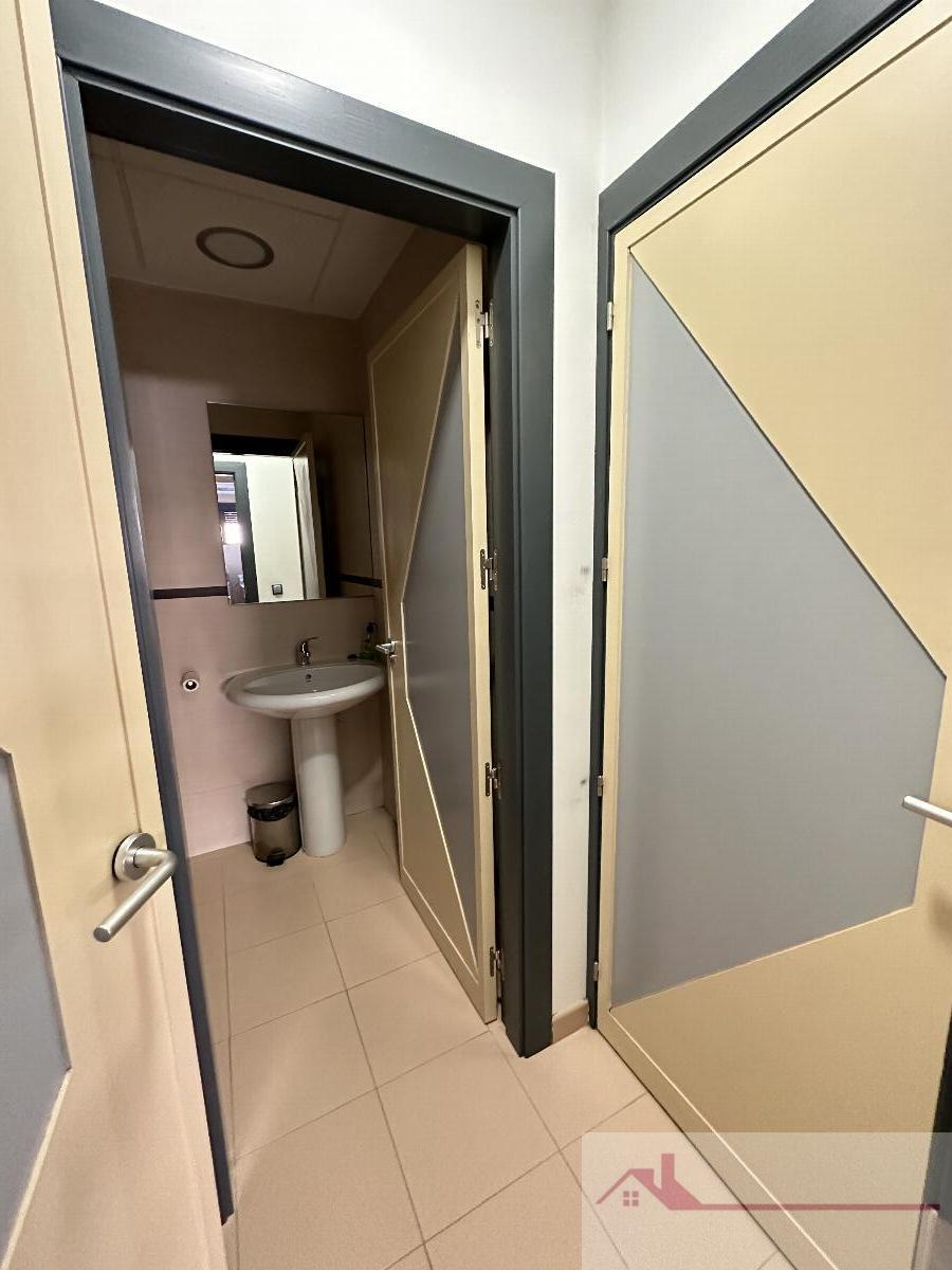 Venta de oficina en Cuenca
