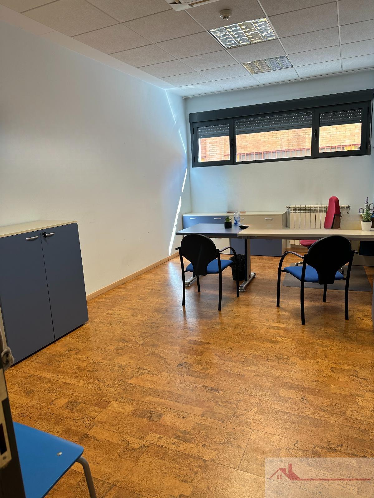 Venta de oficina en Cuenca