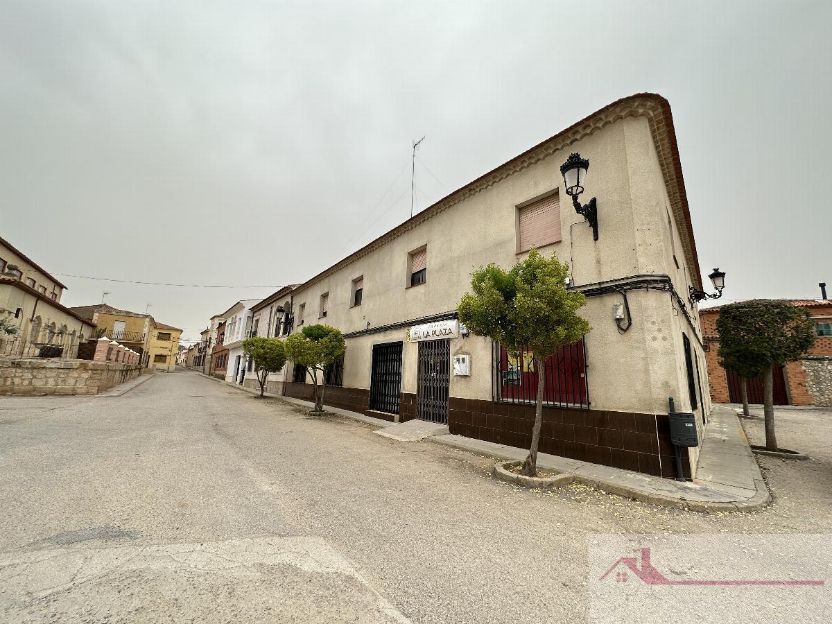 Venta de edificio en Santa María del Campo Rus