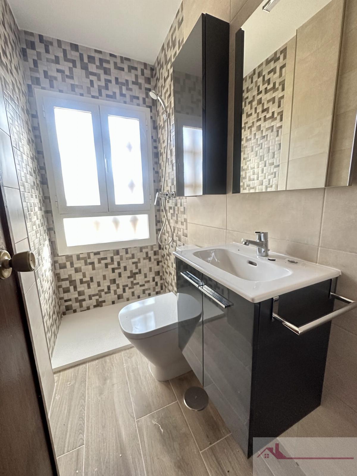 For rent of flat in Cuenca