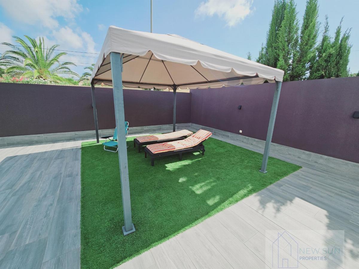 For sale of chalet in Torrevieja