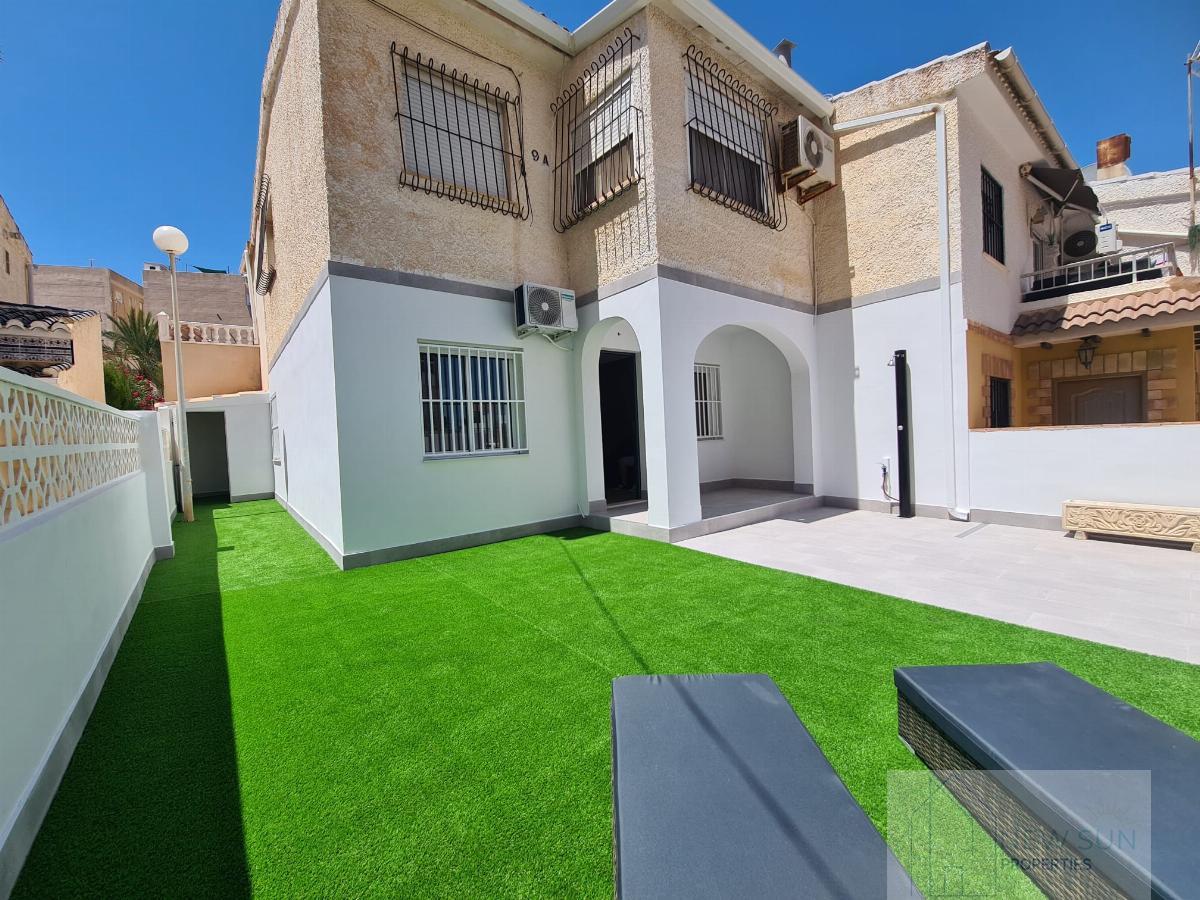 For sale of bungalow in La Mata