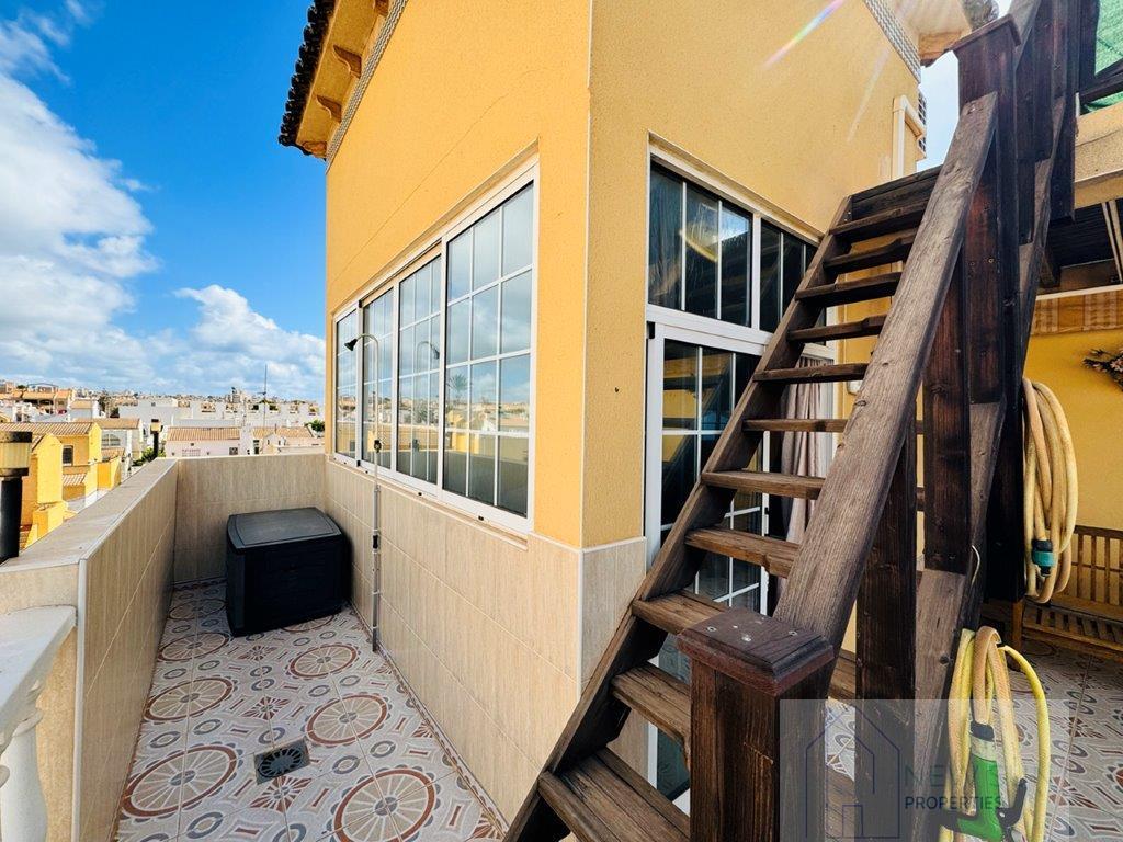 For sale of duplex in Torrevieja
