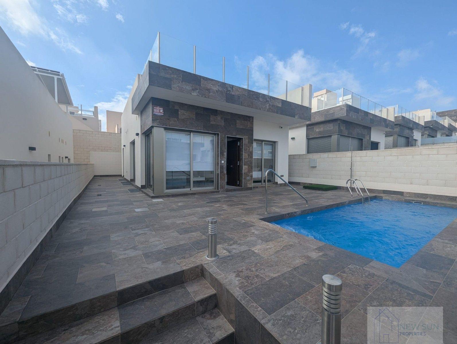 For sale of villa in Orihuela Costa