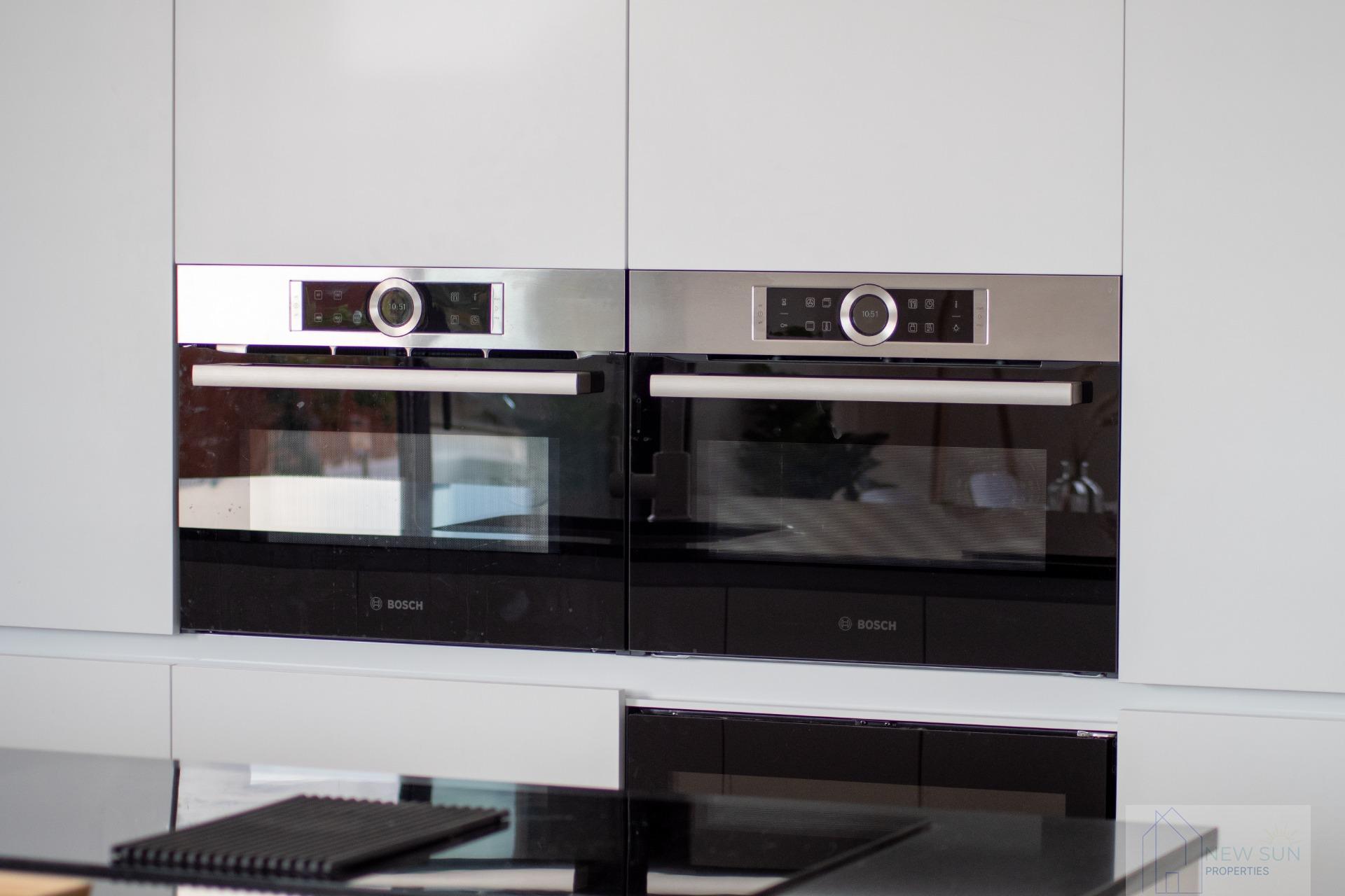 For sale of villa in Los Montesinos