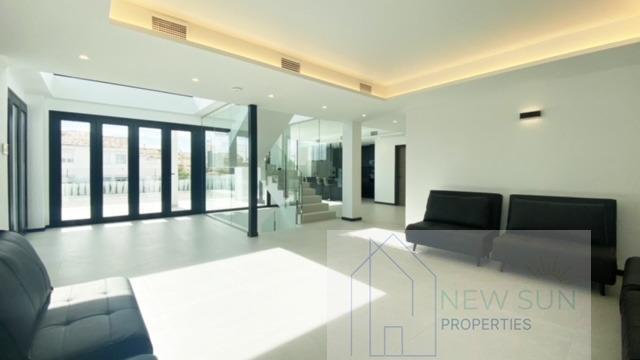 For sale of chalet in Torrevieja