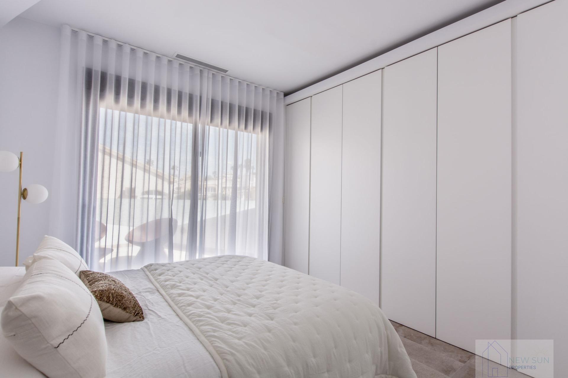 For sale of villa in Orihuela Costa