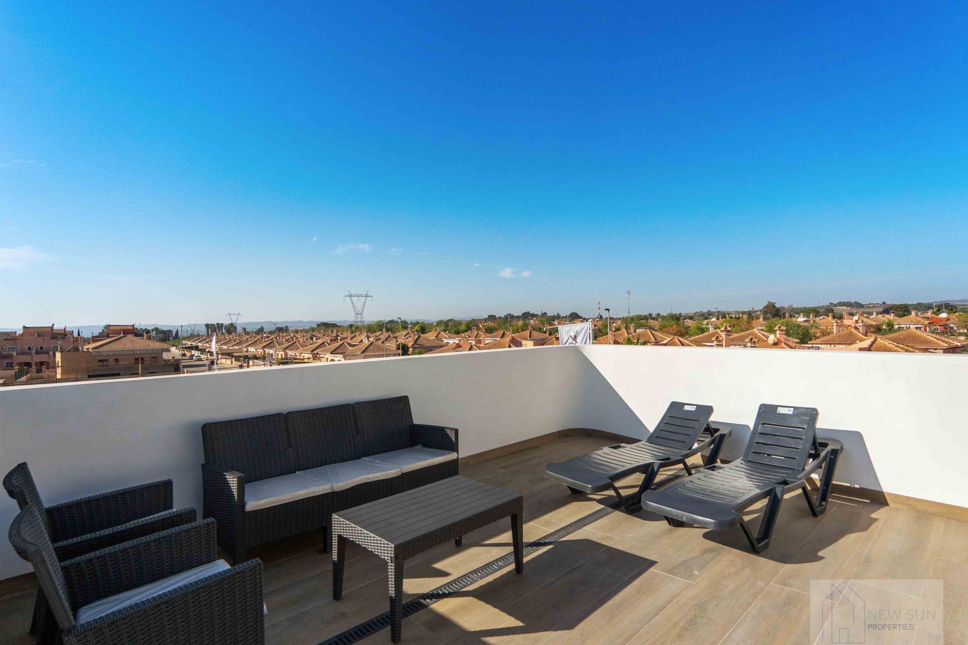 Venta de casa en Los Montesinos