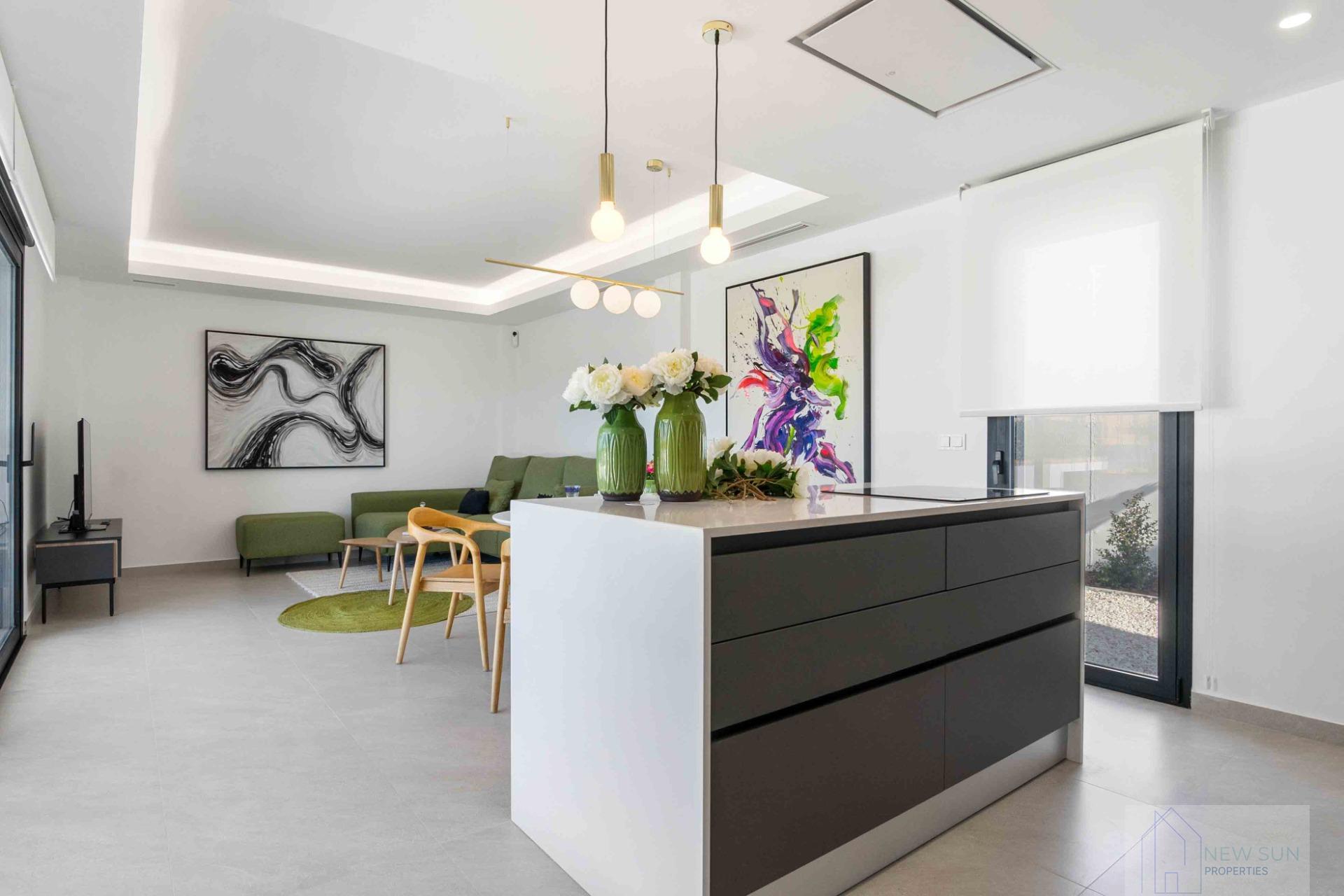 For sale of villa in Rojales