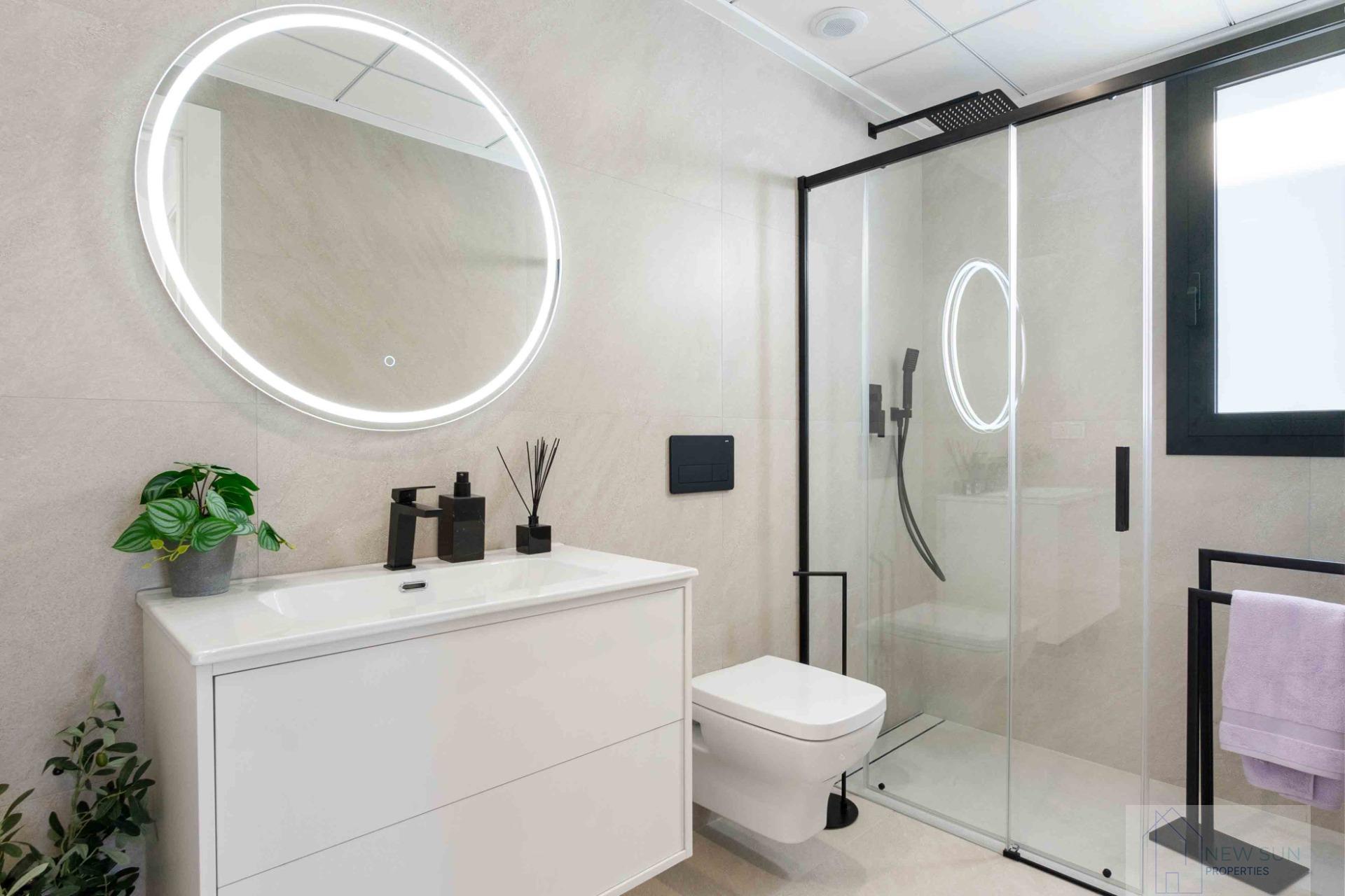 For sale of villa in Rojales