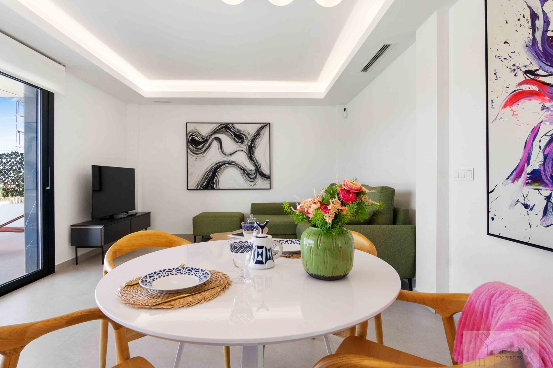 For sale of villa in Rojales