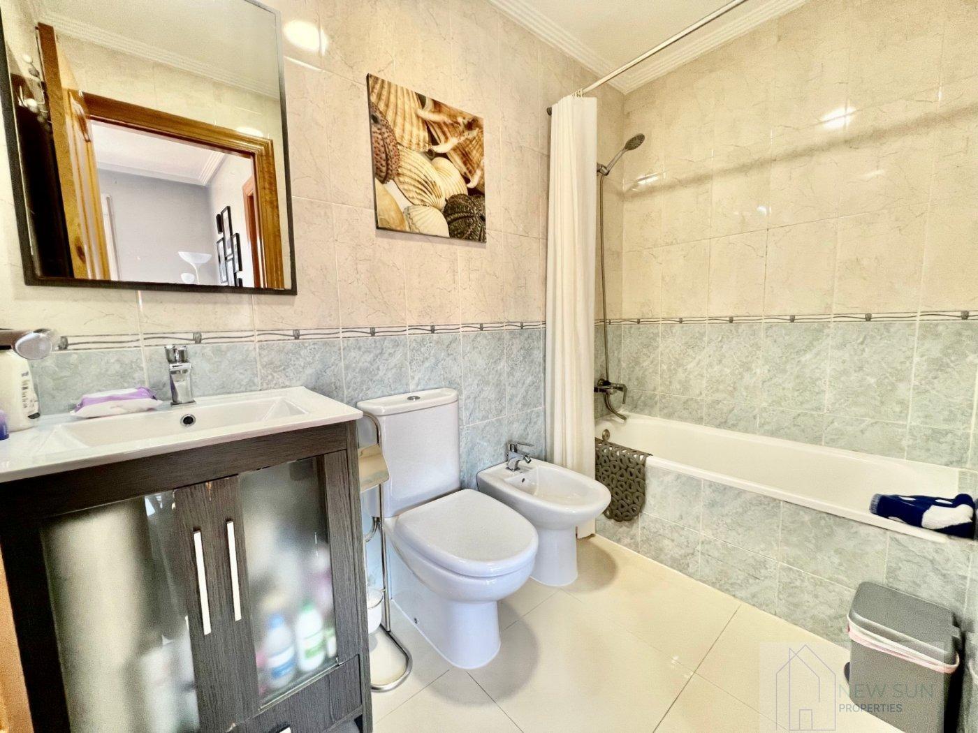 For sale of penthouse in Torrevieja