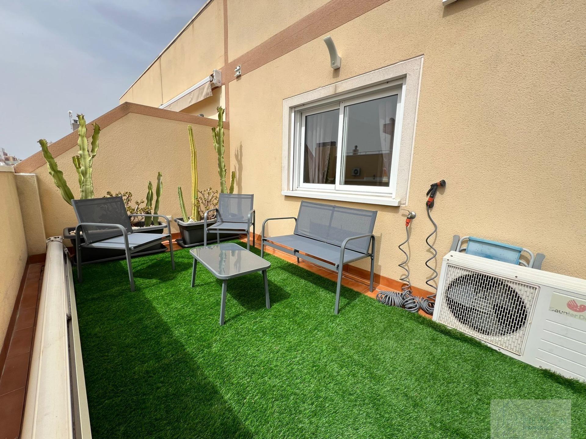 For sale of penthouse in Torrevieja