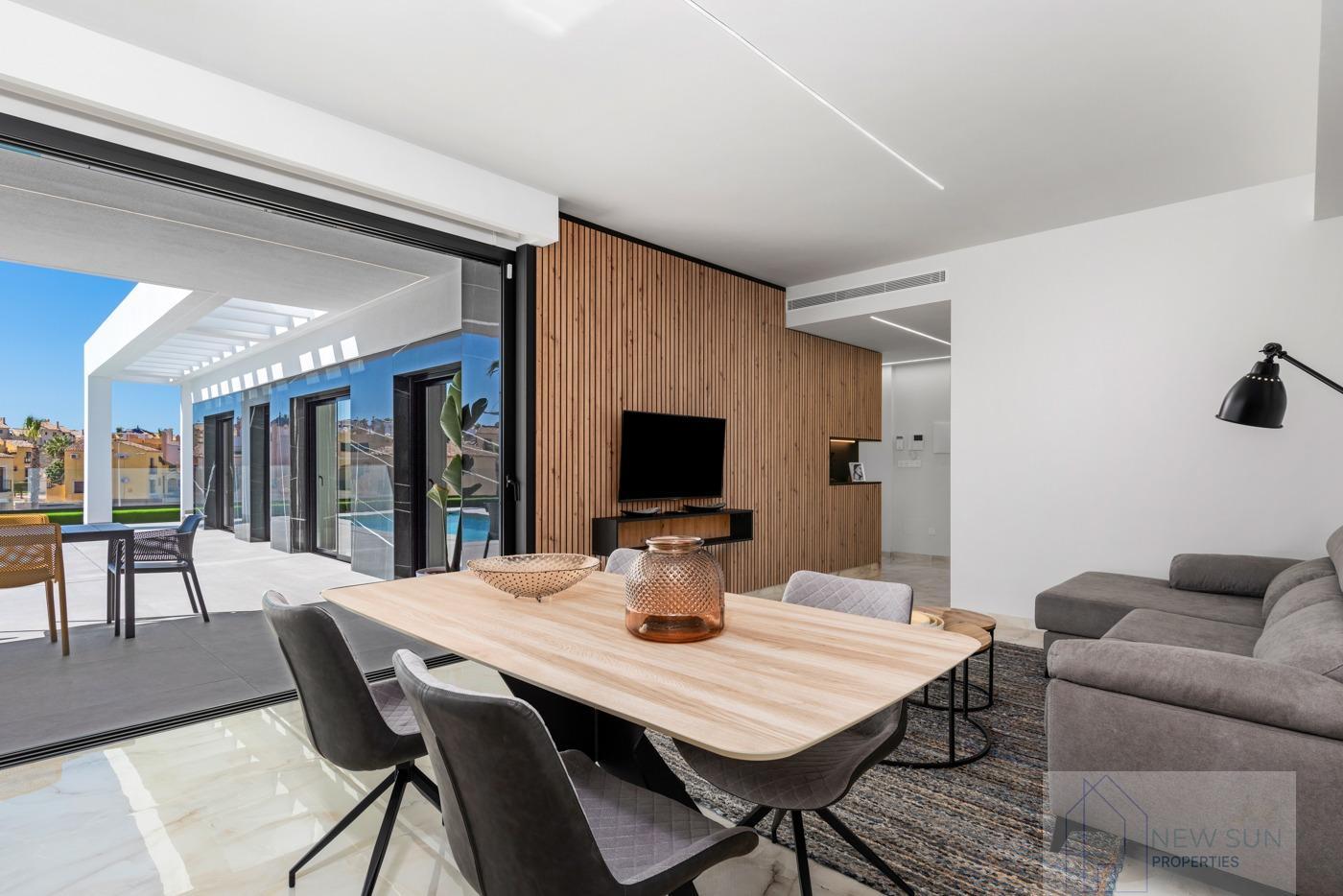 For sale of villa in Algorfa