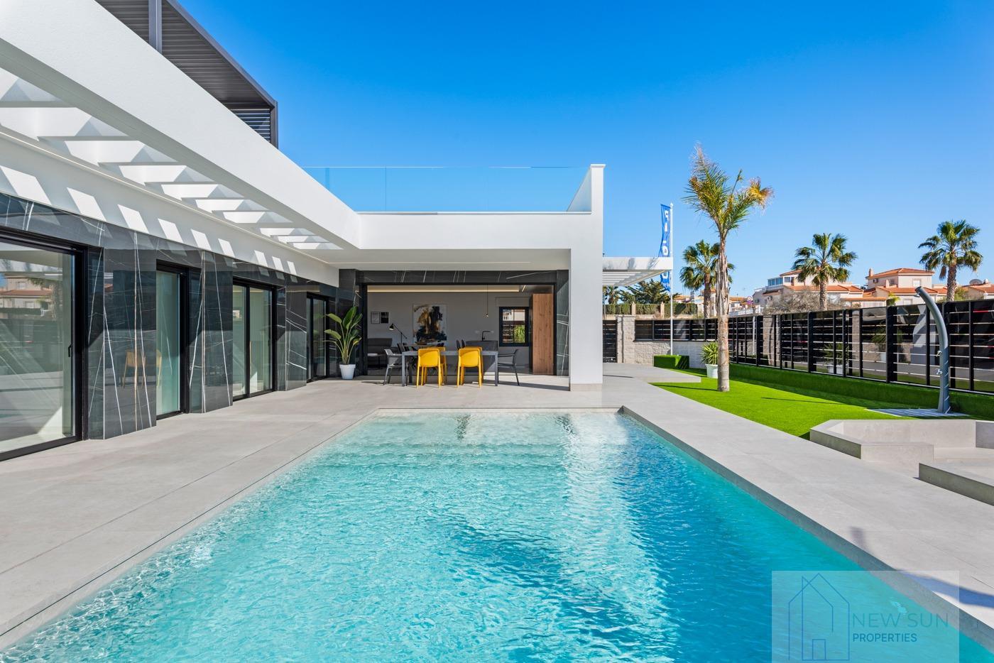 For sale of villa in Algorfa