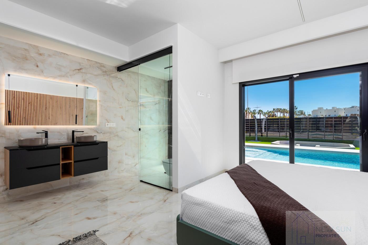 For sale of villa in Algorfa