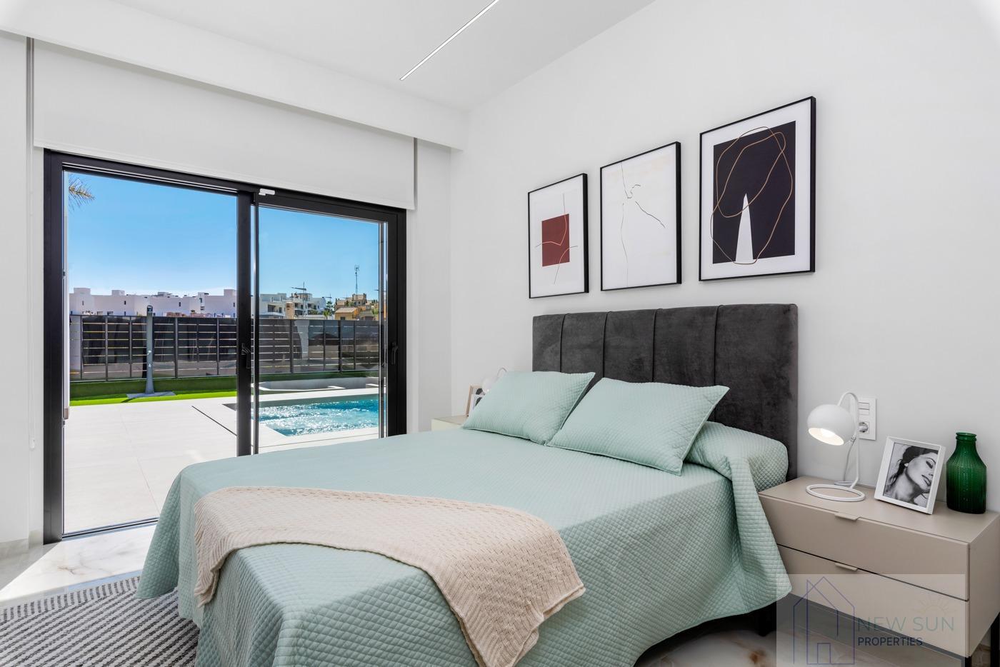 For sale of villa in Algorfa