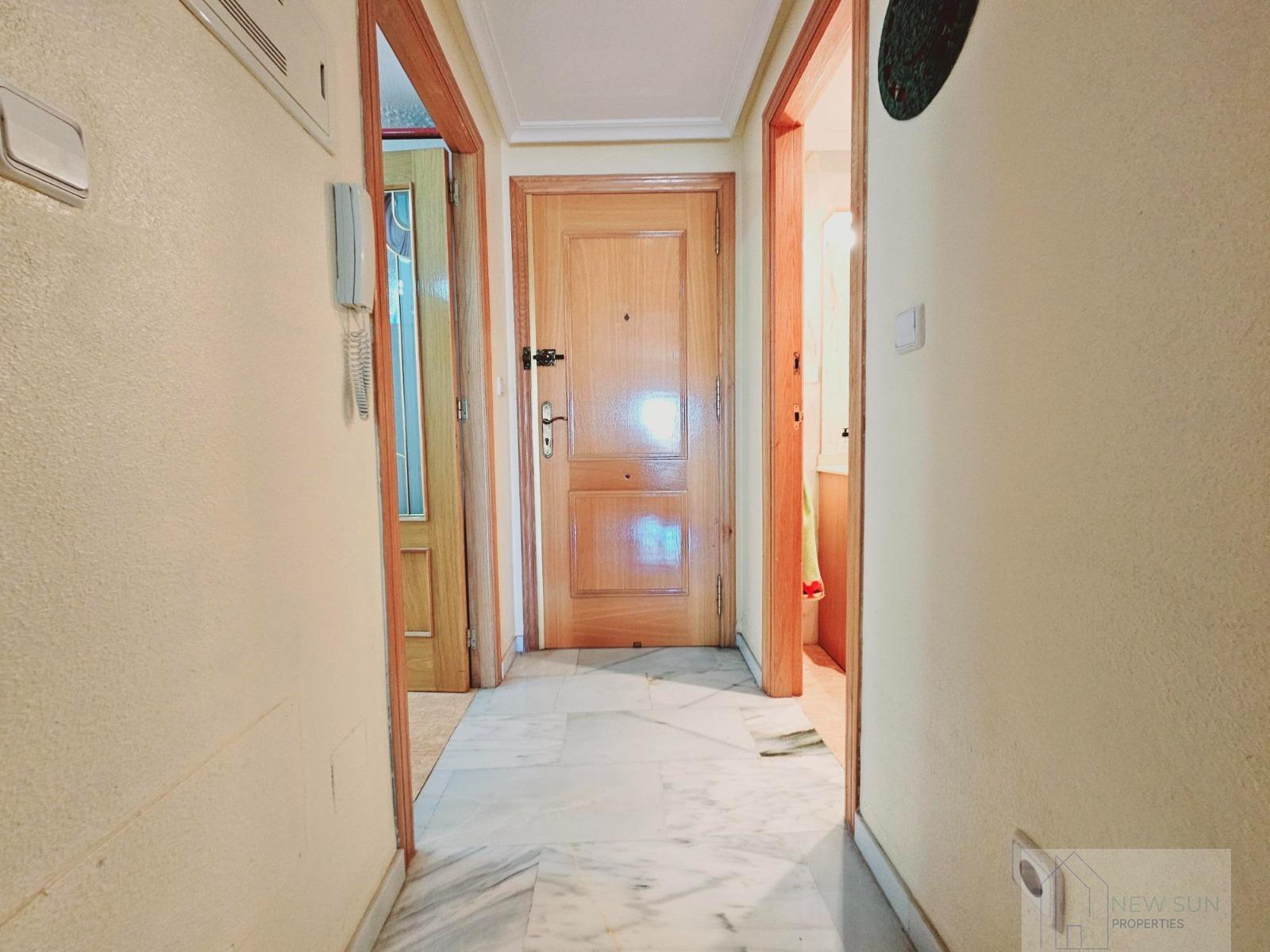 For sale of penthouse in Guardamar del Segura