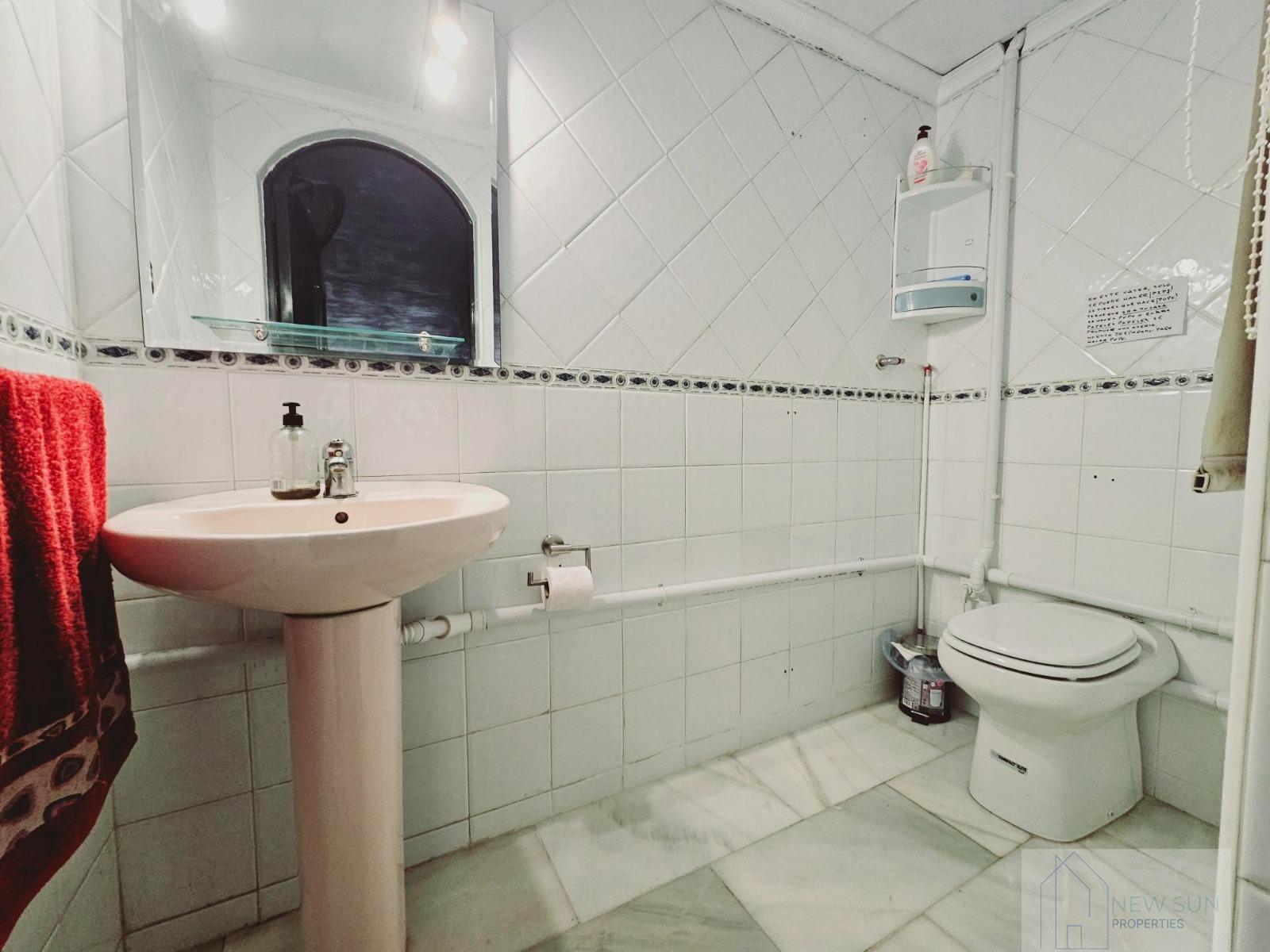 For sale of penthouse in Guardamar del Segura