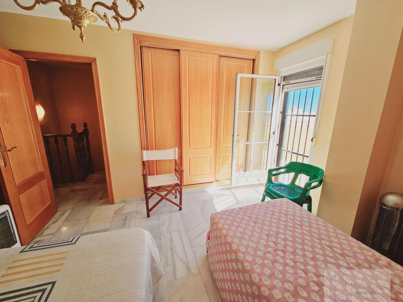 For sale of penthouse in Guardamar del Segura