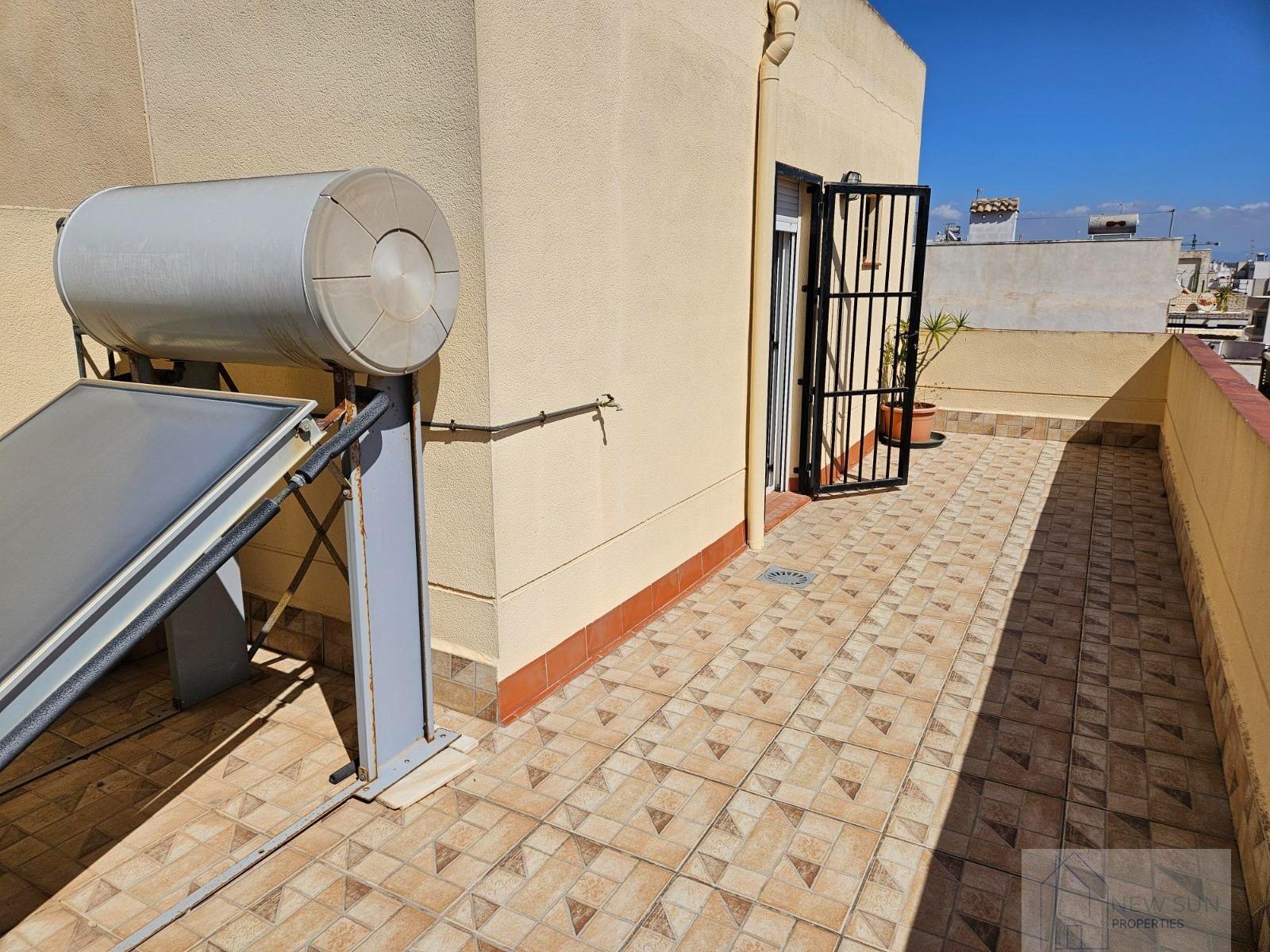 For sale of penthouse in Guardamar del Segura