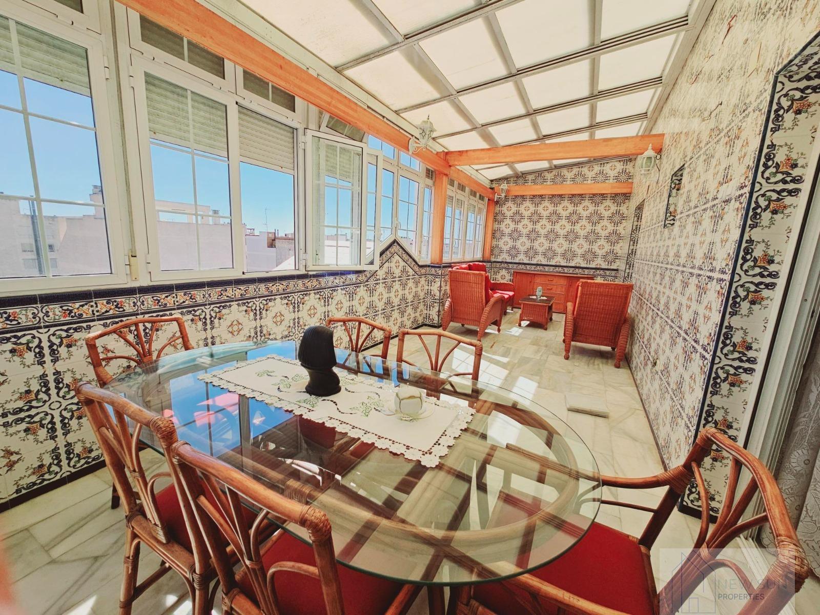 For sale of penthouse in Guardamar del Segura