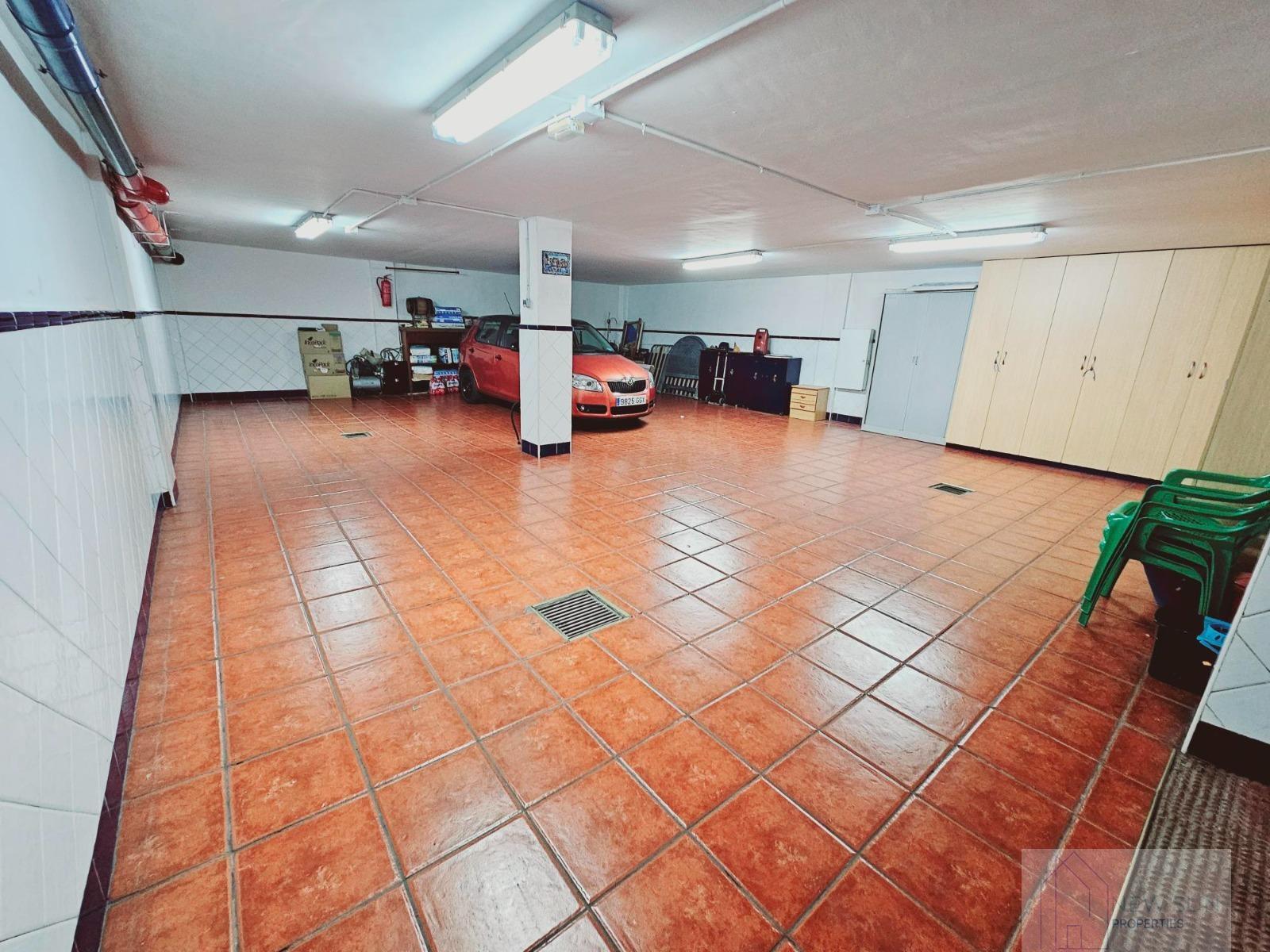 For sale of penthouse in Guardamar del Segura