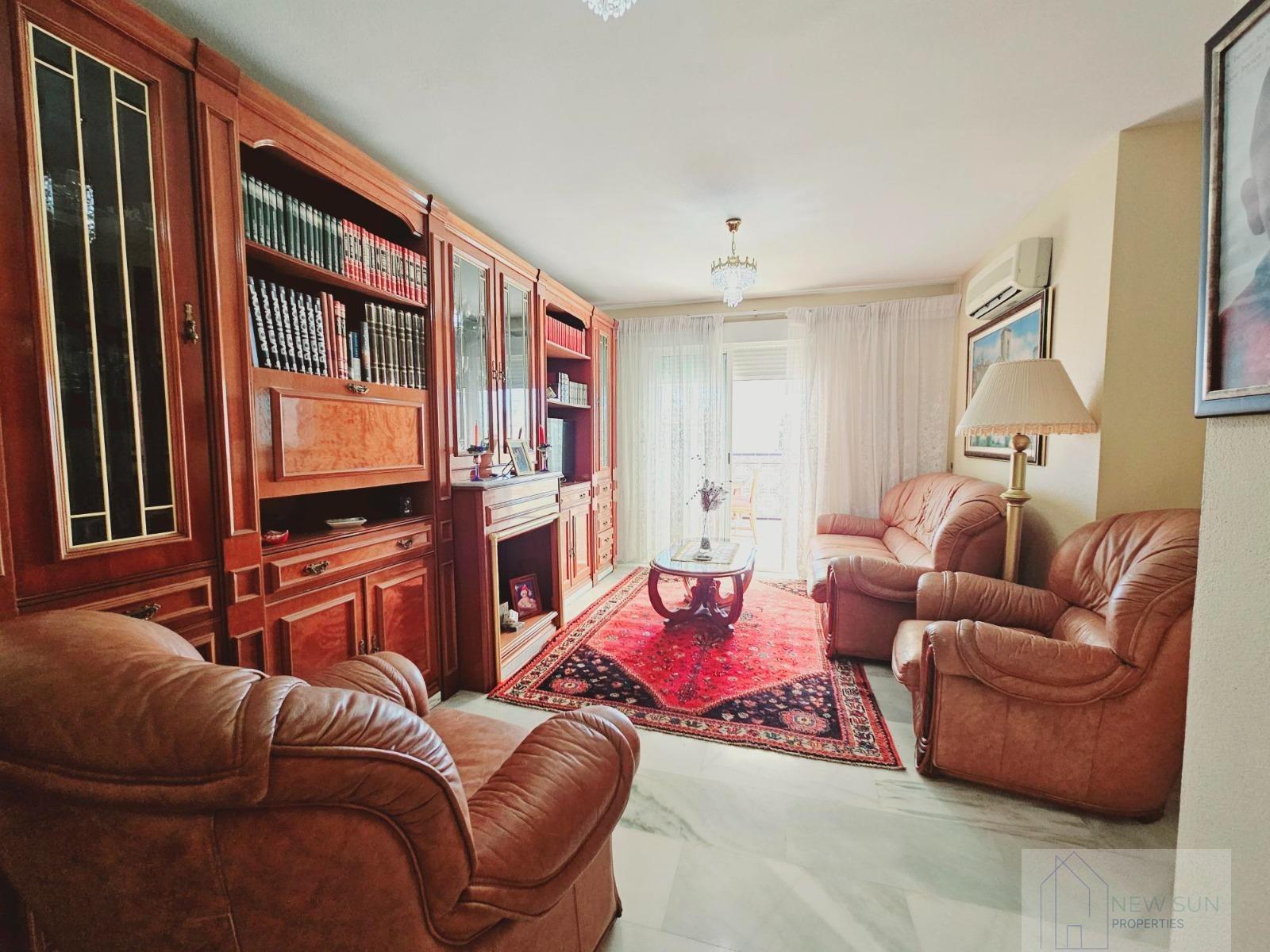 For sale of penthouse in Guardamar del Segura