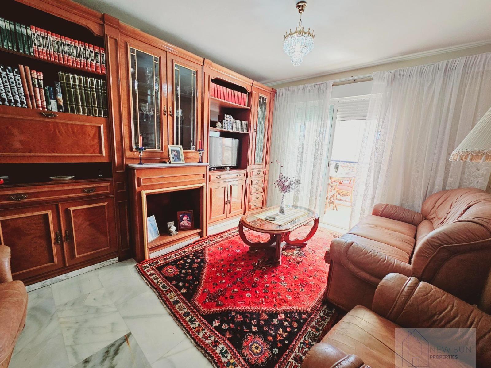 For sale of penthouse in Guardamar del Segura