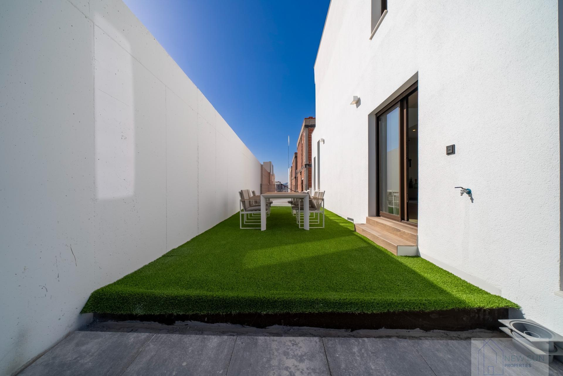 For sale of villa in Finestrat