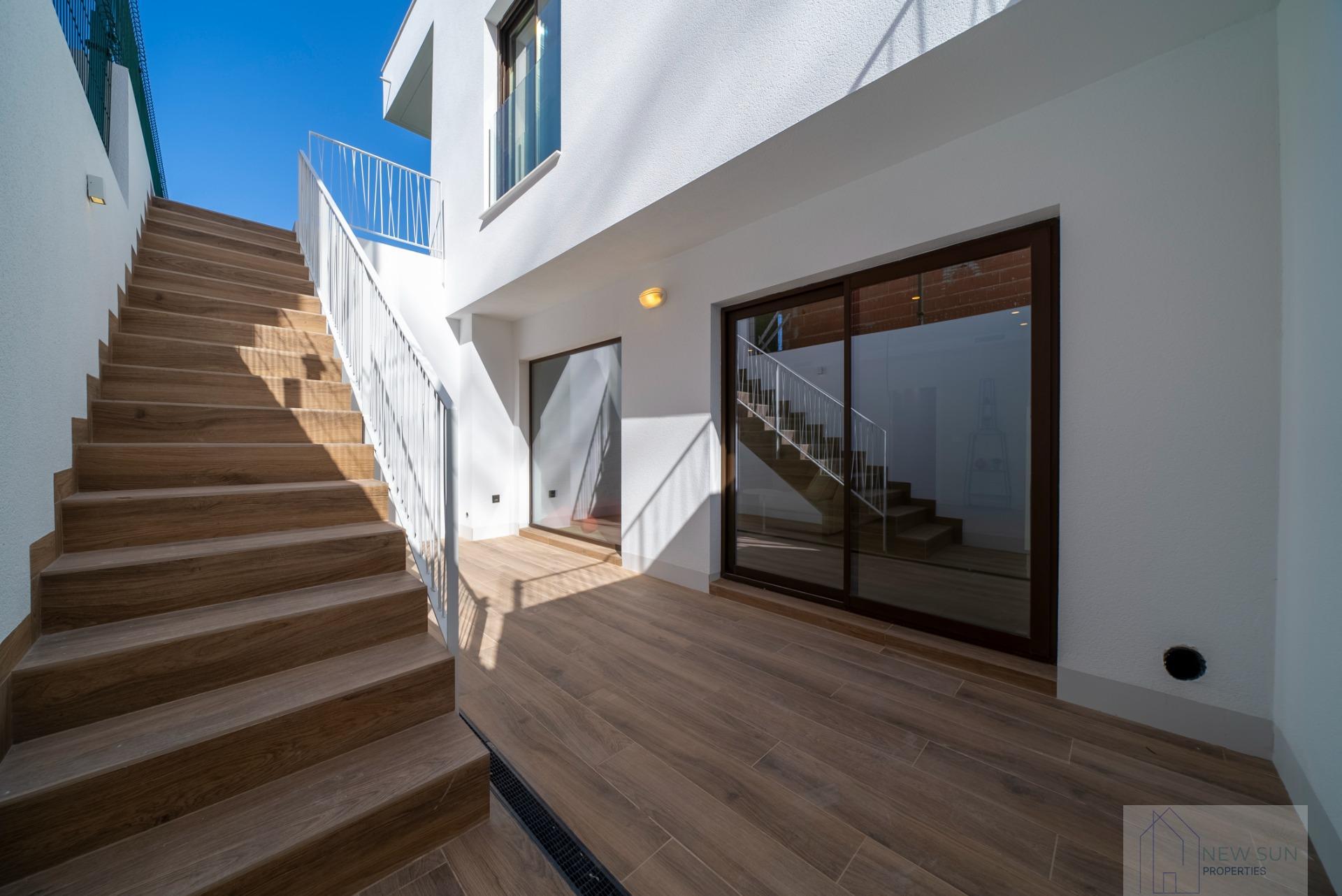 For sale of villa in Finestrat