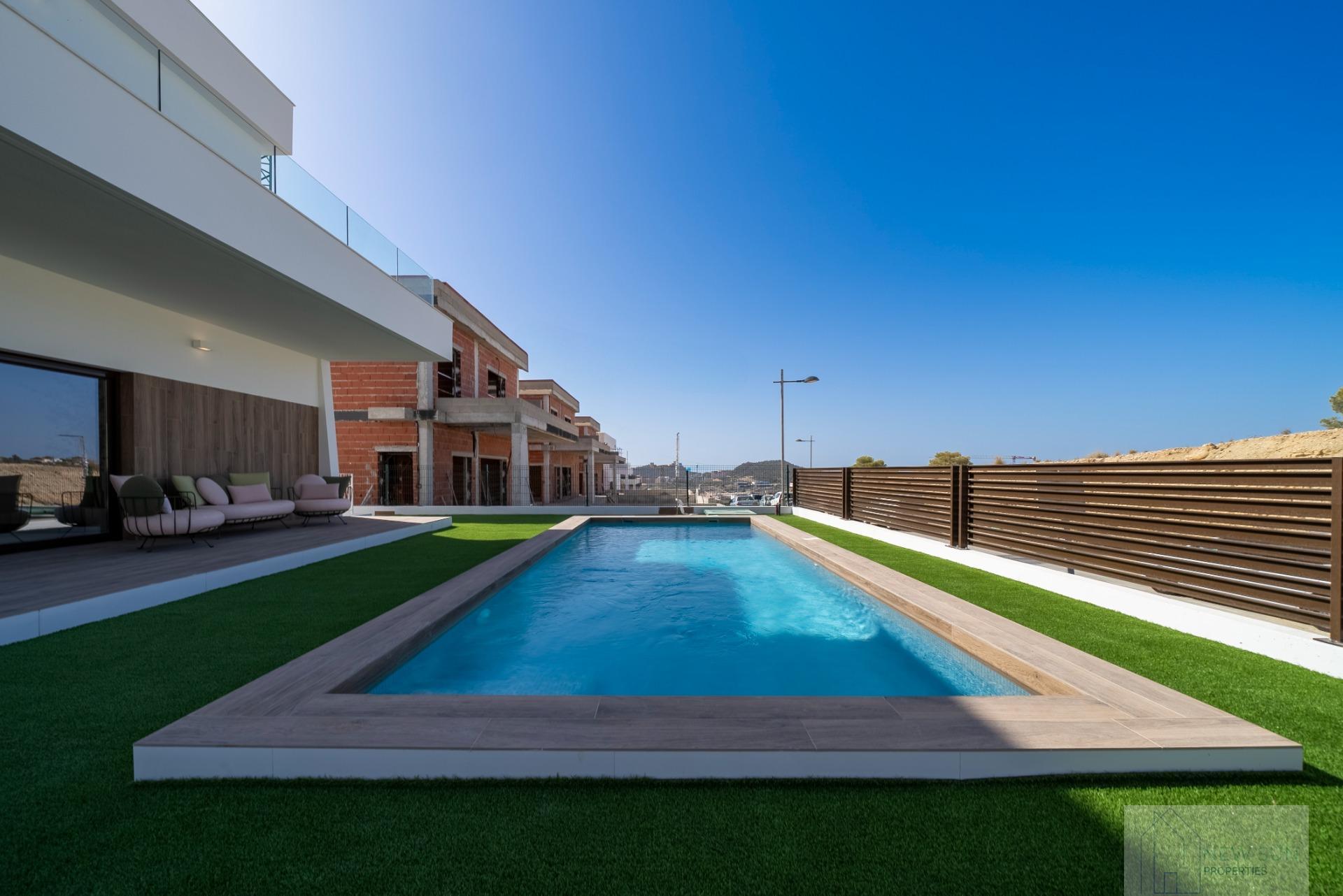 For sale of villa in Finestrat