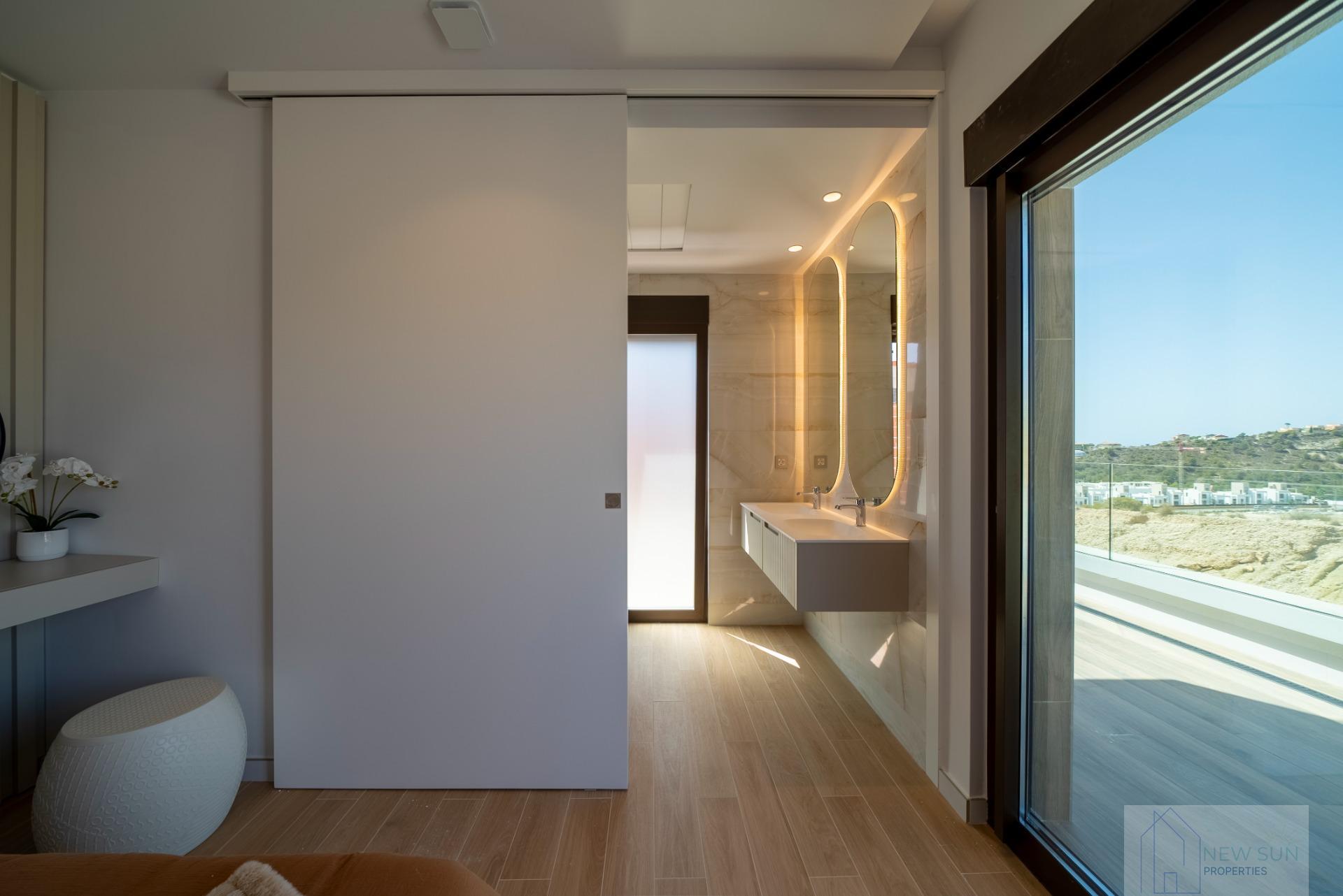 For sale of villa in Finestrat