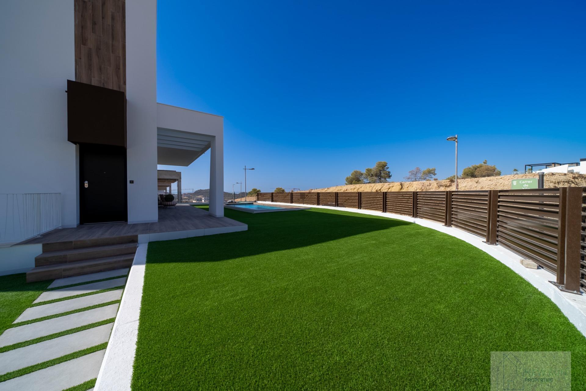 For sale of villa in Finestrat