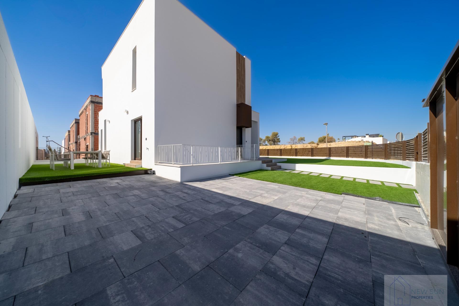 For sale of villa in Finestrat