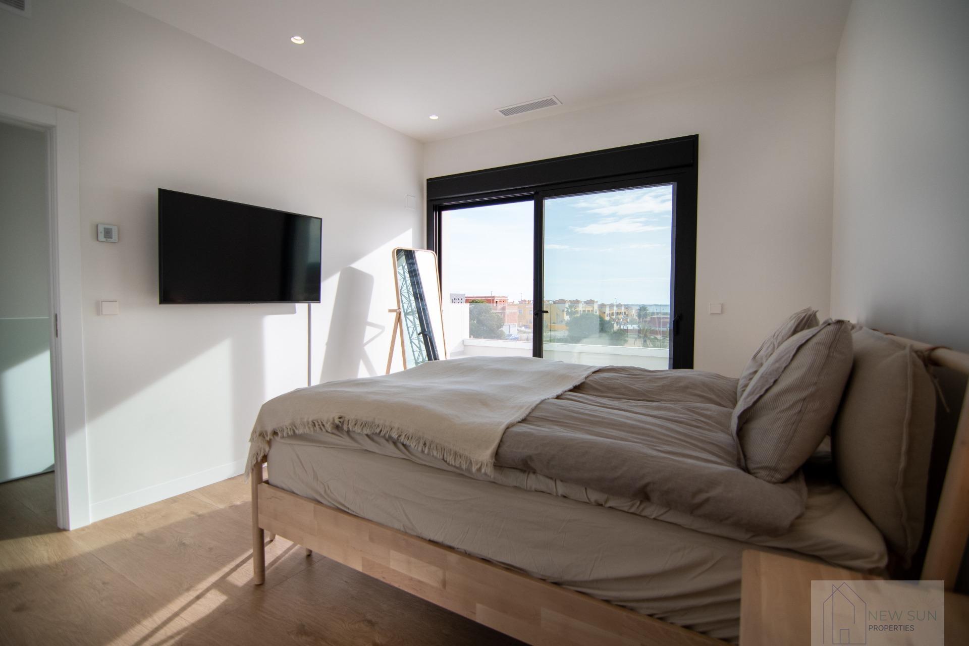 For sale of villa in Los Montesinos