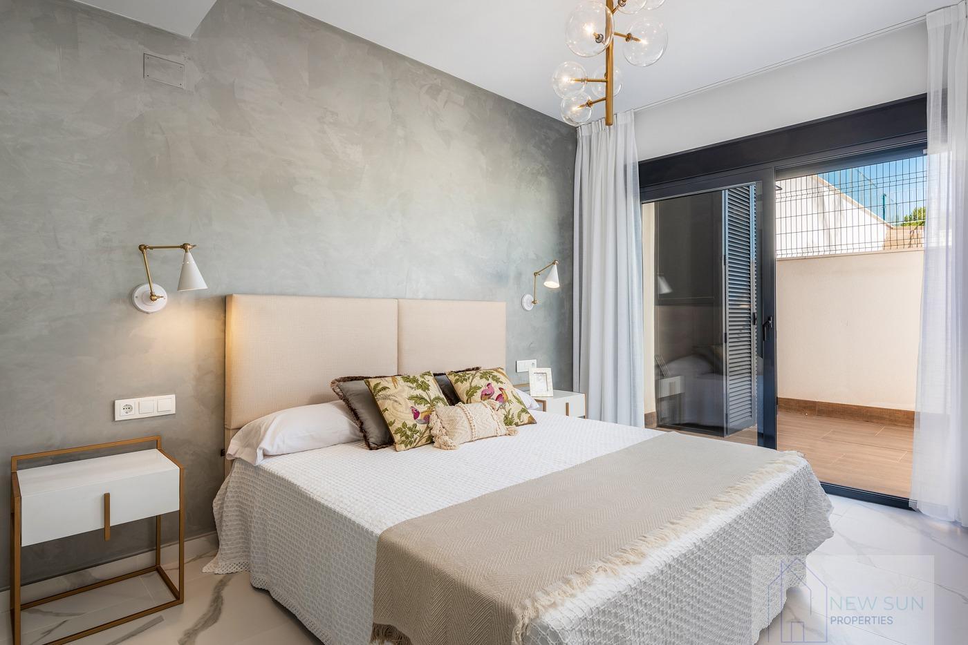 Venta de bungalow en San Miguel de Salinas