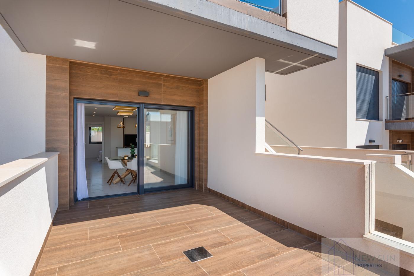 Venta de bungalow en San Miguel de Salinas